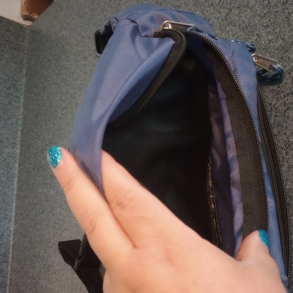 Vintage Eastsport belt bag. - Picture 2 of 5